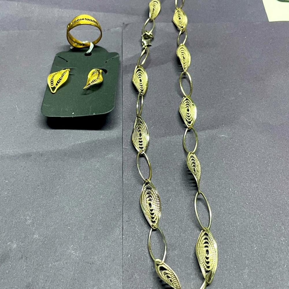 Gold and Silver Leaf Necklace Set